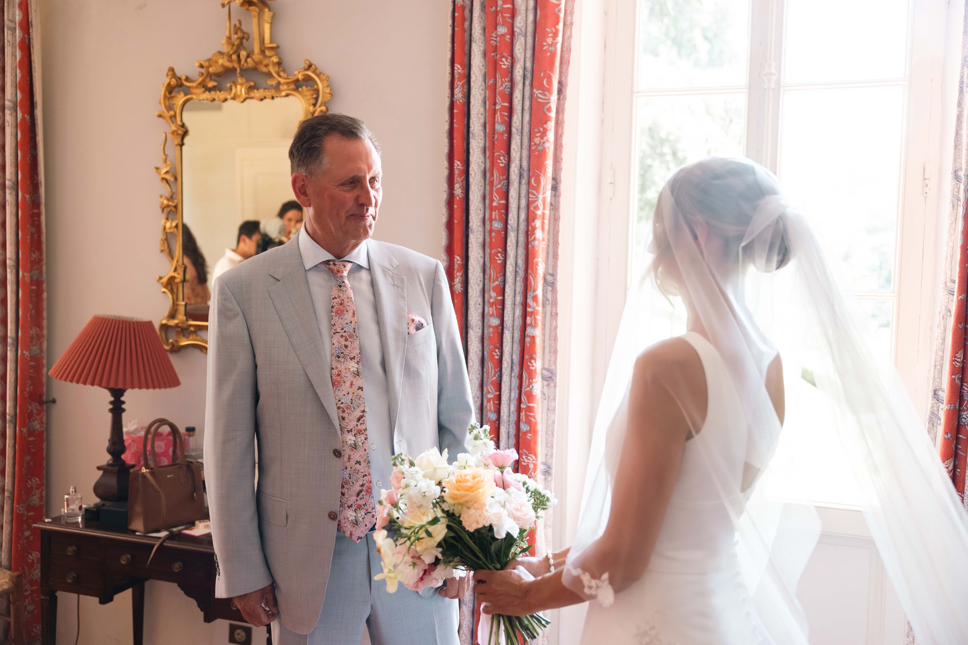 Sophie & Oliver – Chateau de Garibondy - Costi Moiceanu