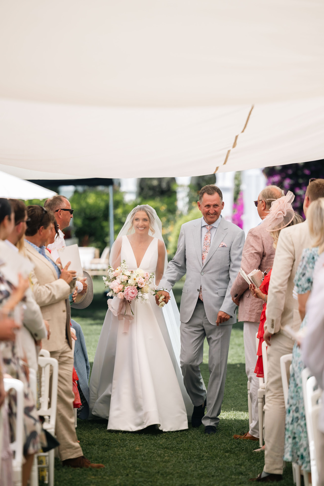 Sophie & Oliver – Chateau de Garibondy - Costi Moiceanu