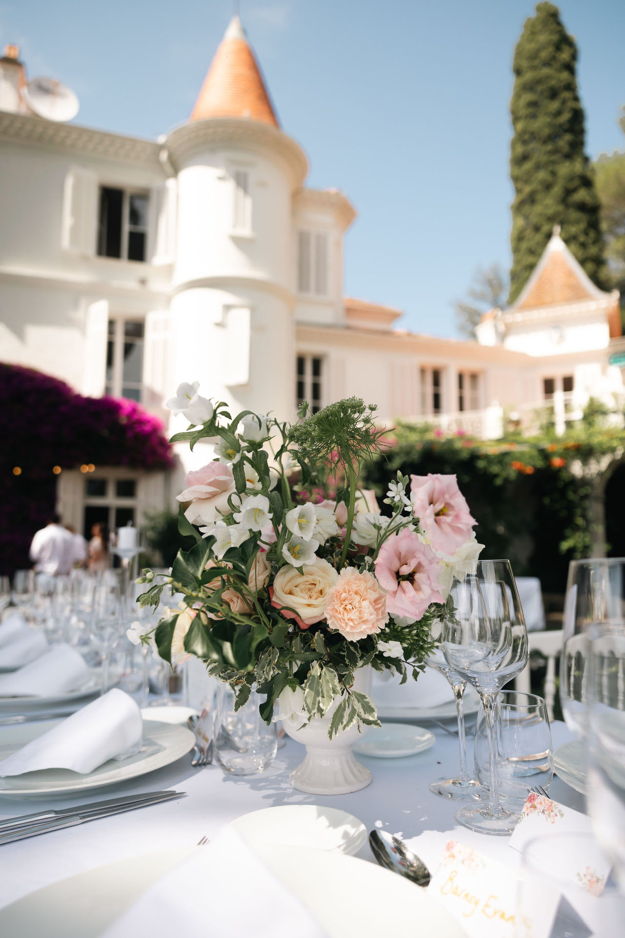 Sophie & Oliver – Chateau de Garibondy - Costi Moiceanu