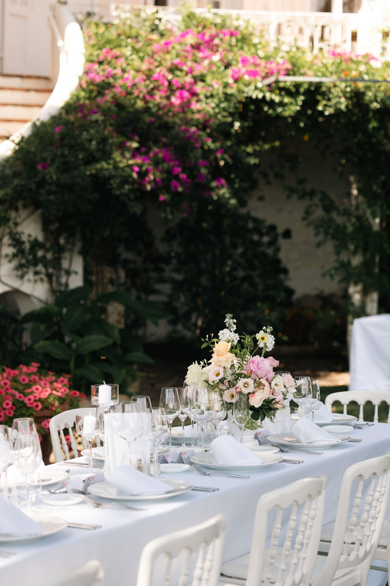 Sophie & Oliver – Chateau de Garibondy - Costi Moiceanu
