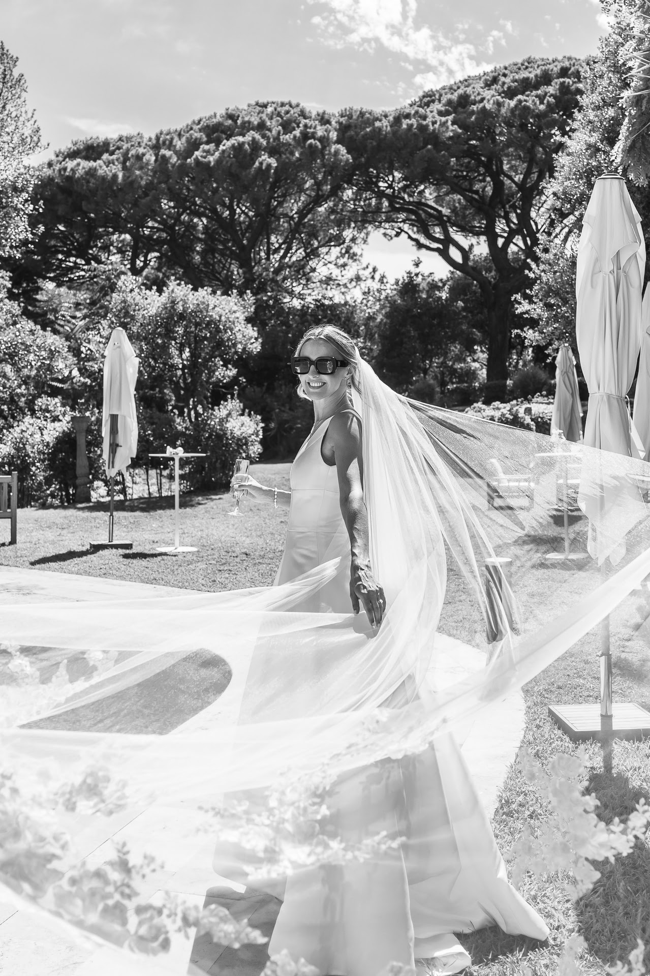 Sophie & Oliver – Chateau de Garibondy - Costi Moiceanu