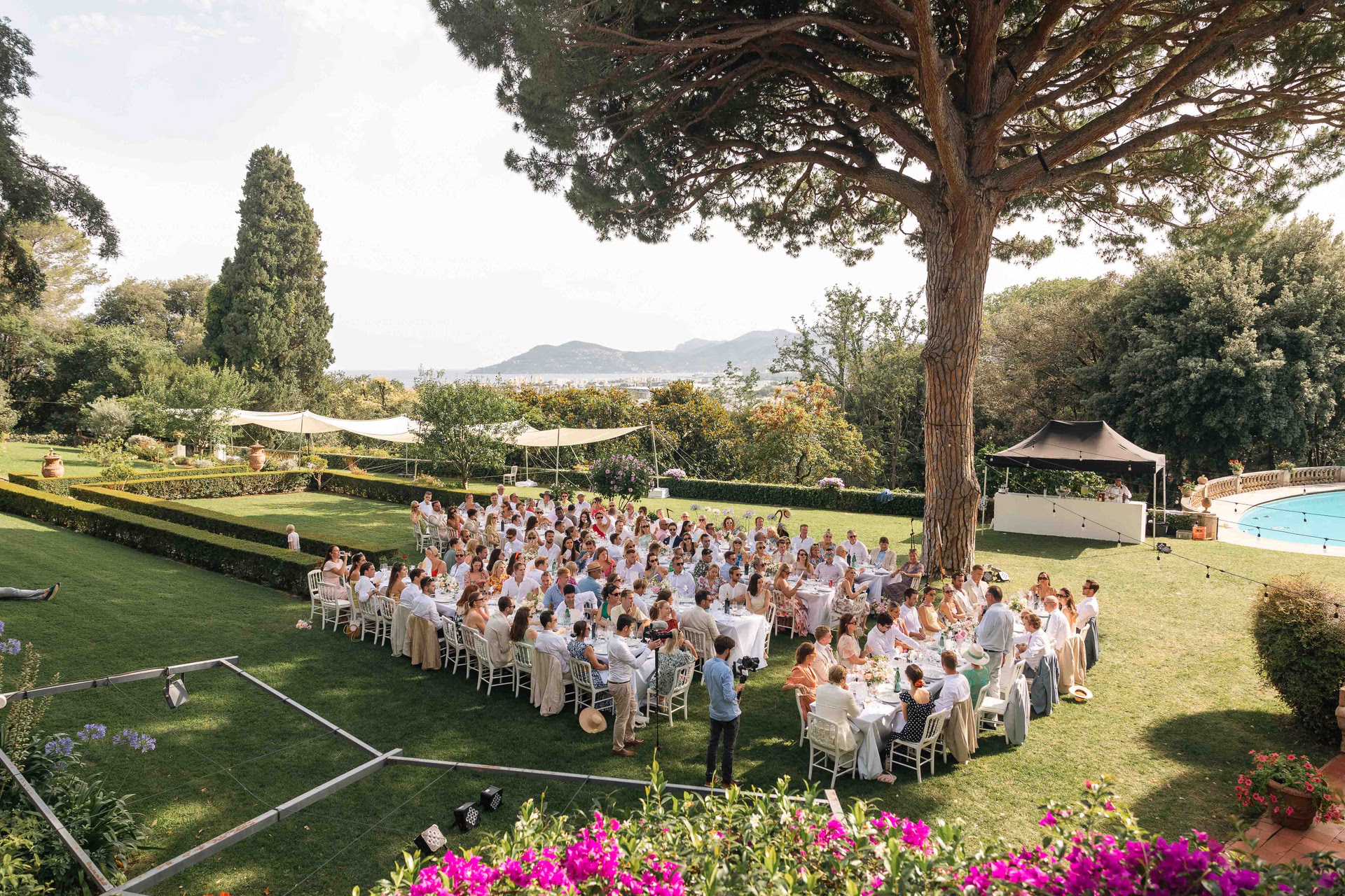 Sophie & Oliver – Chateau de Garibondy - Costi Moiceanu