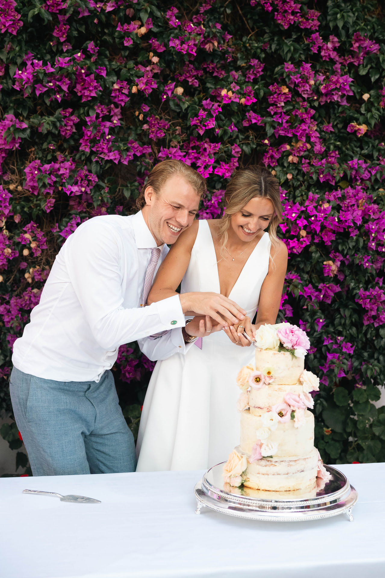 Sophie & Oliver – Chateau de Garibondy - Costi Moiceanu