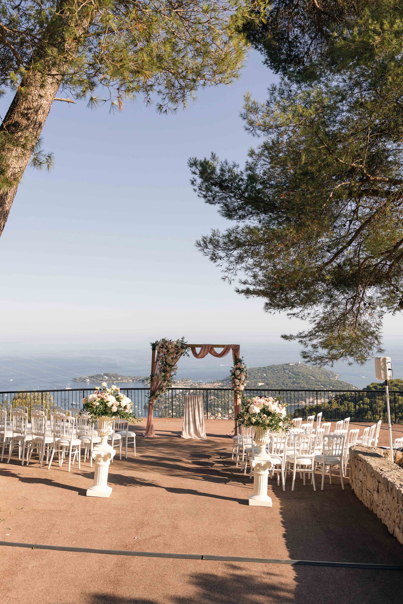 Lesley & Jack – Domaine du Mont Leuze - Costi Moiceanu